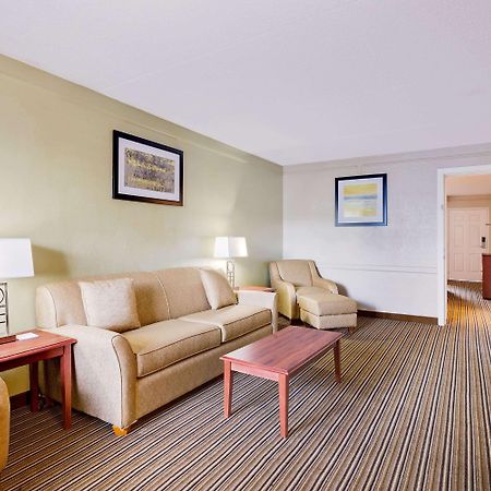 Baymont By Wyndham Jacksonville Orange Park Buitenkant foto